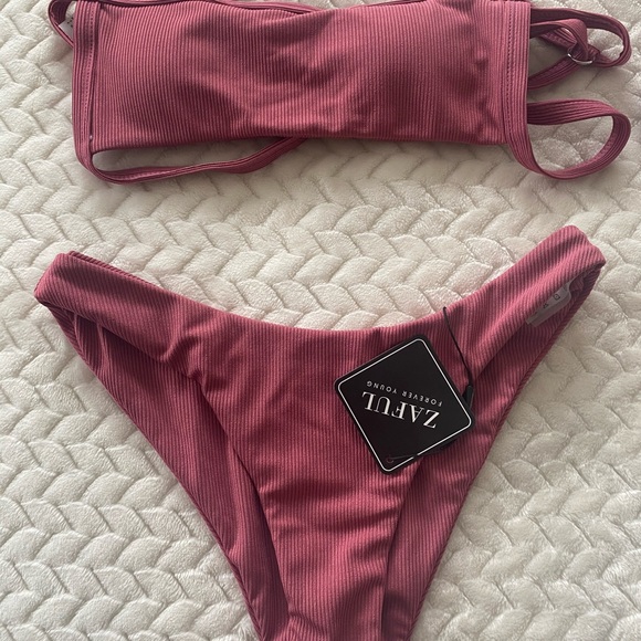 Brand new bikinis for sale! - Picture 4 of 4